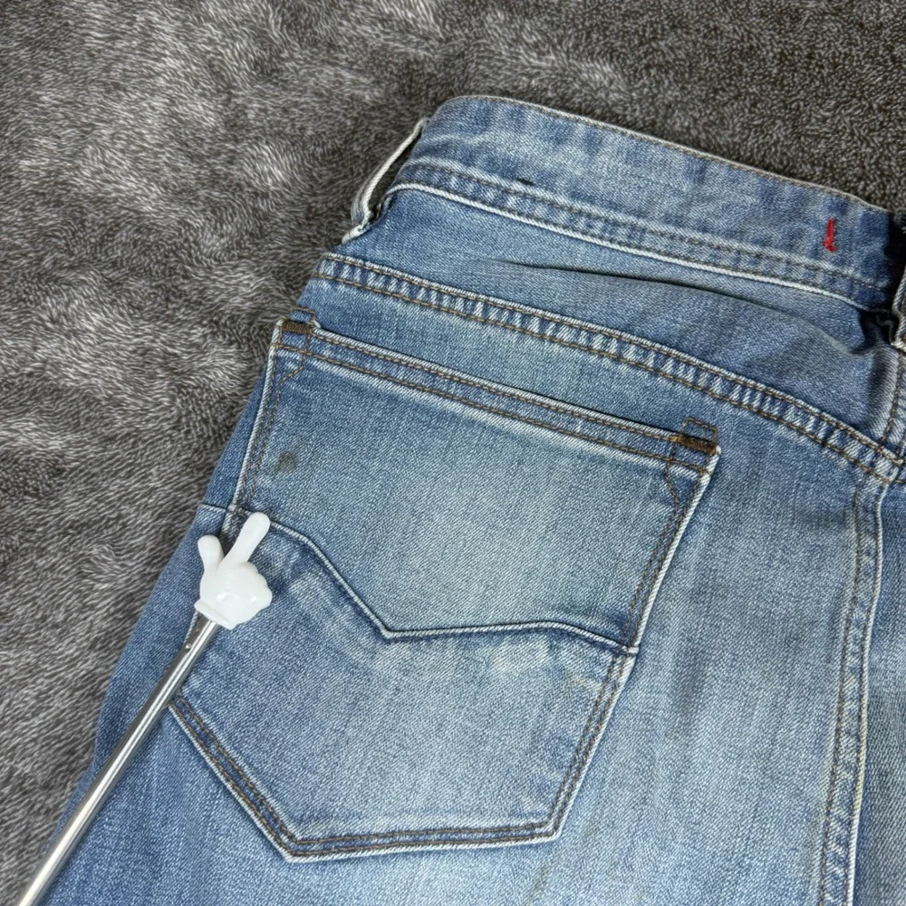 Robert Graham Mens Straight Leg Jeans Medium Wash Blue Paisley Lining Size 30